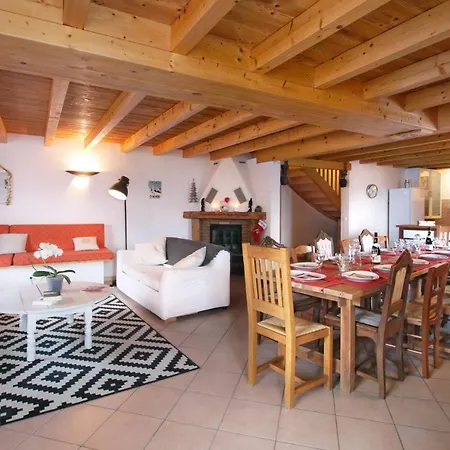 Chalet Maison Montagnarde Les Copains *